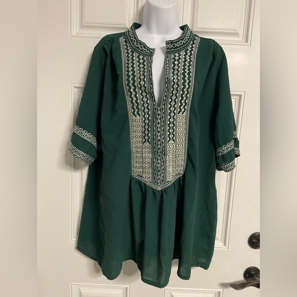 T22- CHASE SECRET Green BOHO Embroidered Tunic Mini Dress